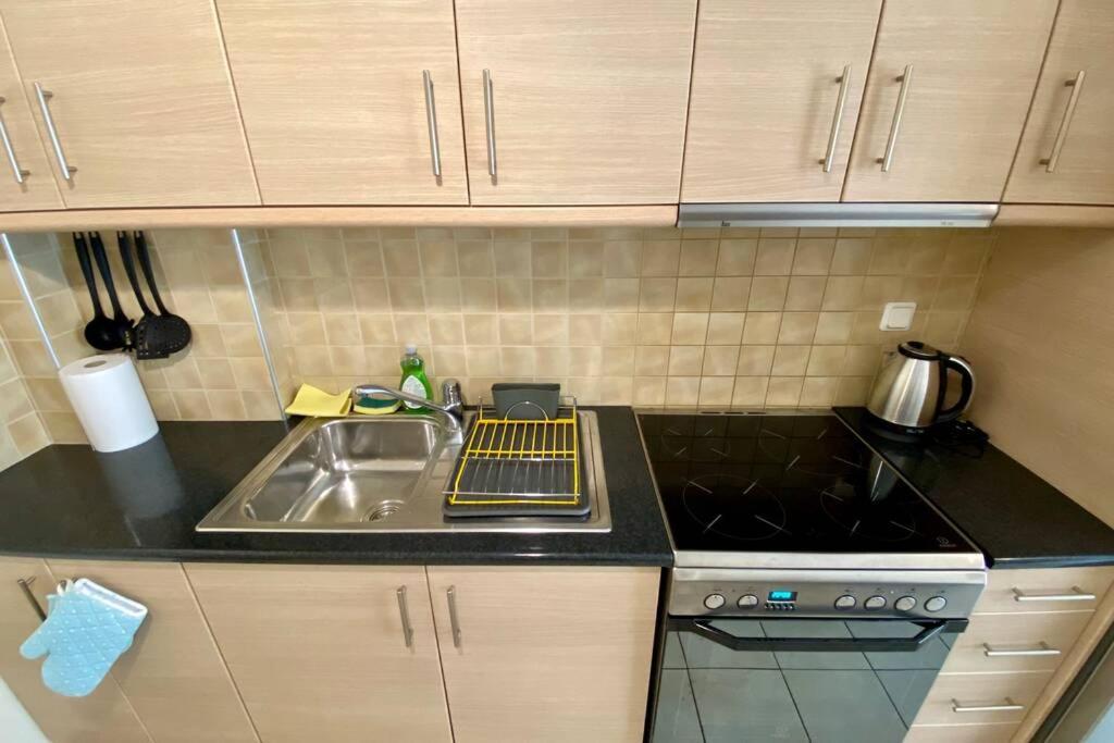 אתונה Nikitas' Apartment By The Tube מראה חיצוני תמונה