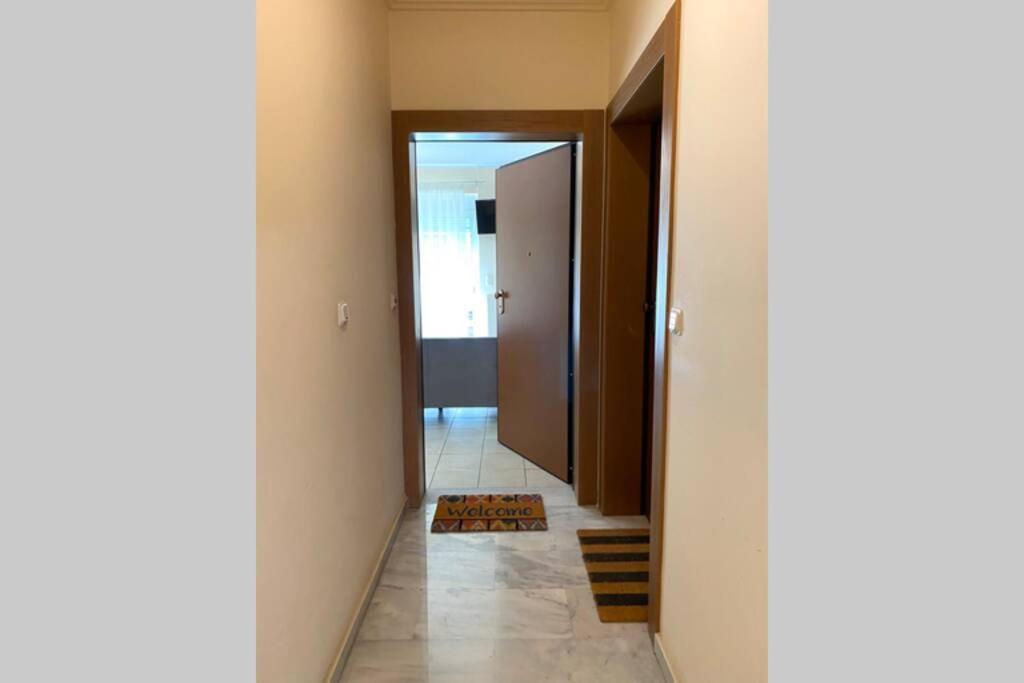 אתונה Nikitas' Apartment By The Tube מראה חיצוני תמונה